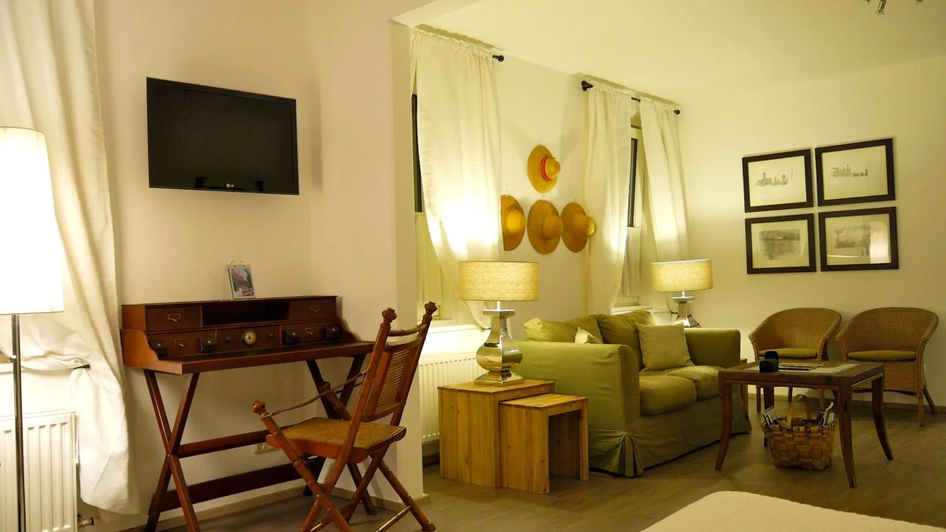 Bergland Hotel - Adults Only