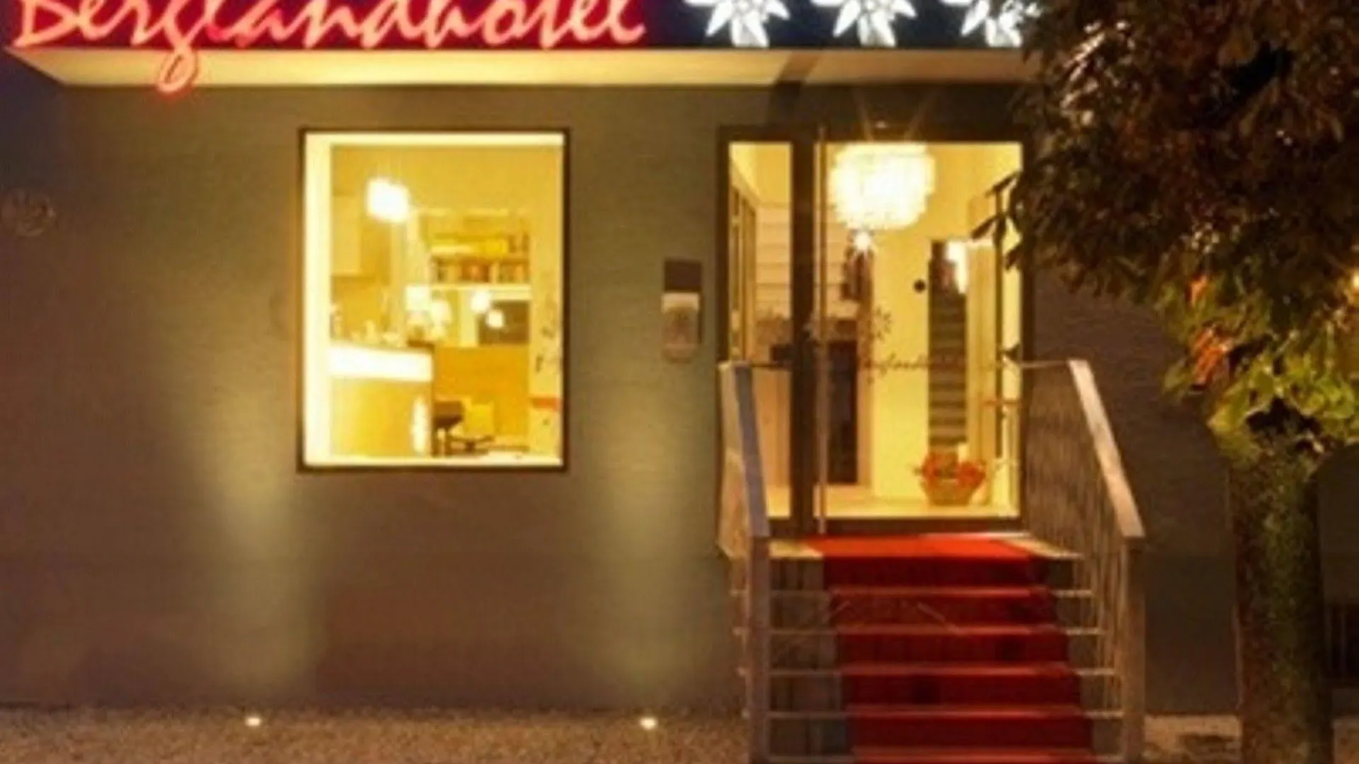 Bergland Hotel - Adults Only